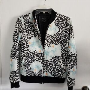 Zara Floral Patterned Sweater - Black and White